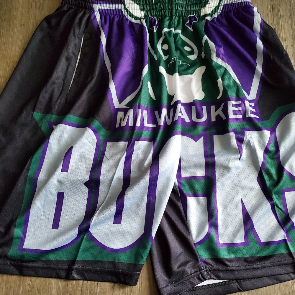 Milwaukee Bucks shorts